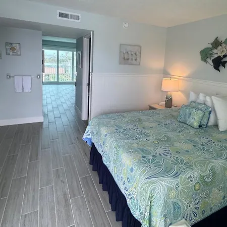Tuckaway Shores Resort-3