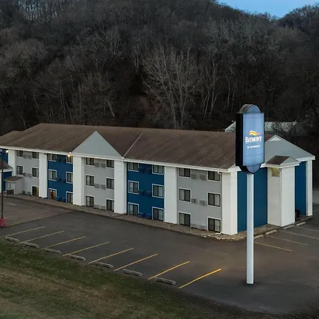 Baymont By Wyndham Mankato-3