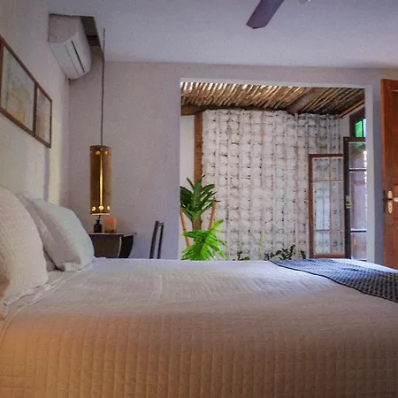 Casa da Arquiteta Guest House-2