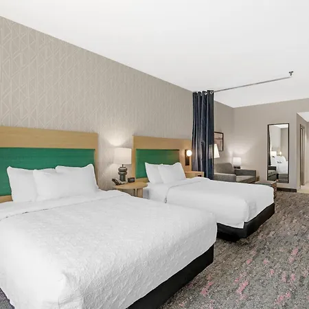 Home2 Suites By Hilton Queensbury Lake George-3