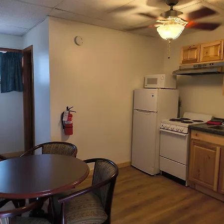 Sara Placid Inn & Suites-2