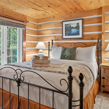Domaine Riviere Sacacomie Chalets Et Bed And Breakfast -Manoir Canergie-3