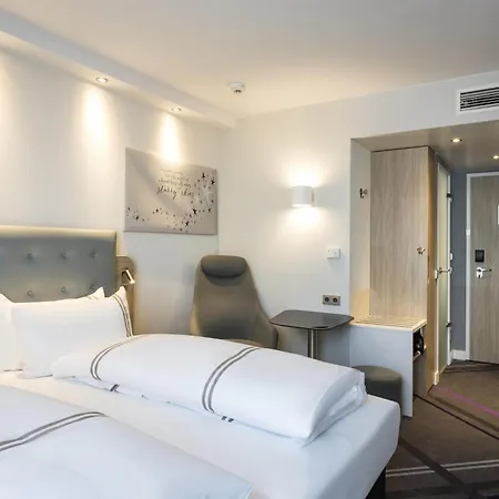 Premier Inn Freiburg City Süd-2