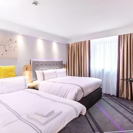Premier Inn Hamburg City Hammerbrook-2