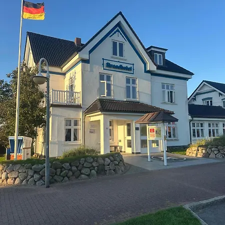 Strandhotel-2