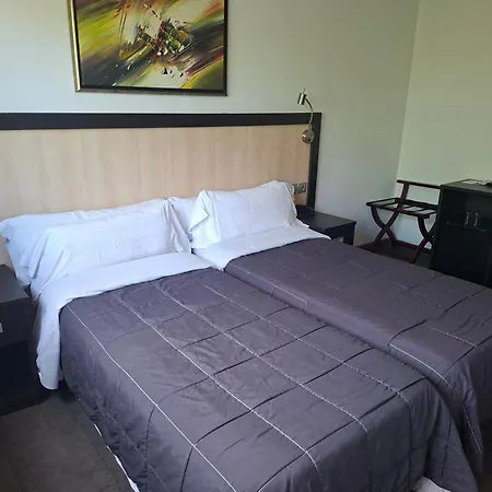 Hotel 170-3