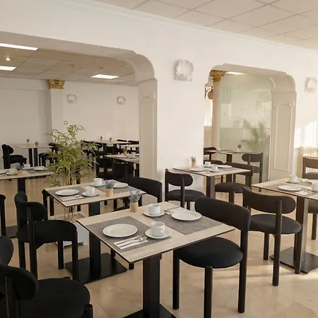 Hotel Medium Claramar-2