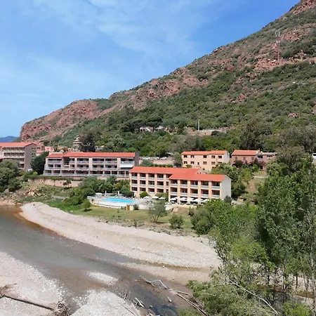 Le Marina-3
