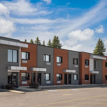 Ramada By Wyndham Laval-2
