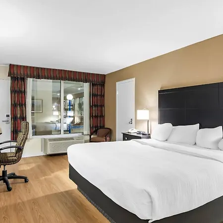 Quality Inn & Suites-3