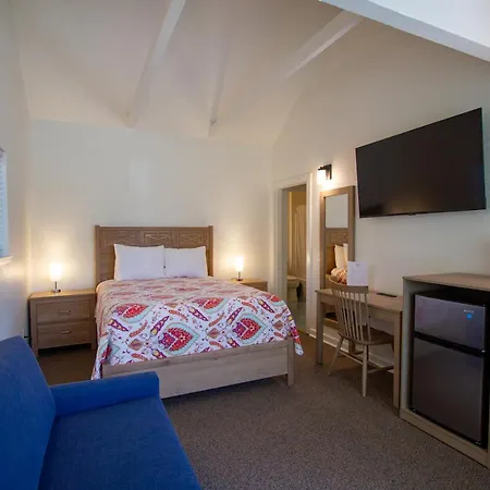 Harbor Inn-2
