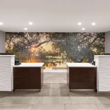 La Quinta By Wyndham Austin Round Rock-3