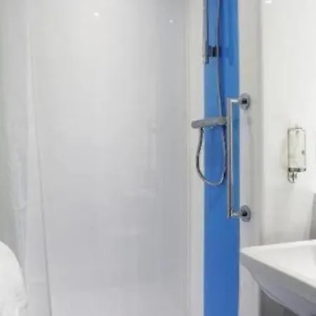 Travelodge Liverpool Central Exchange Street-3