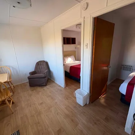 Motel Au Fleuve D'Argent-3