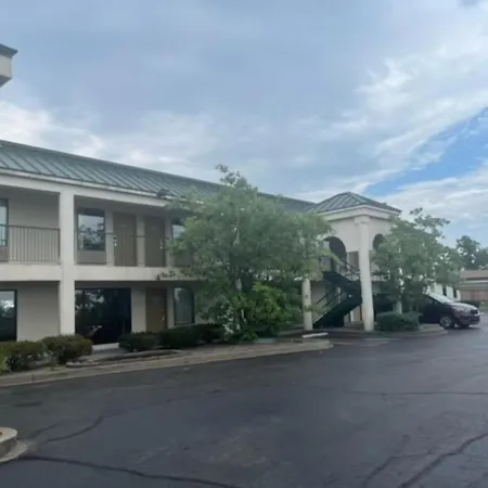Studio 6 Suites Louisville Ky Airport/Expo Center-2