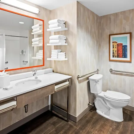 Hampton Inn & Suites Glenarden/Washington Dc-2