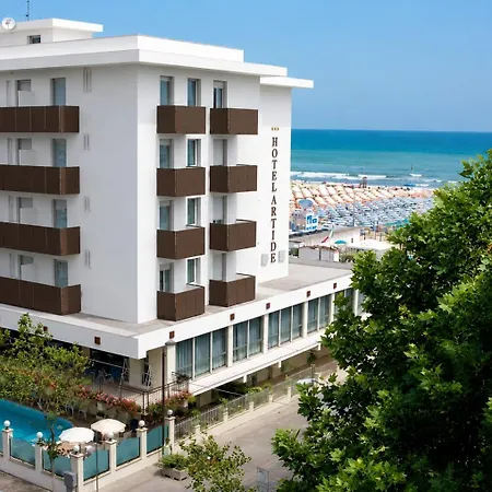 Hotel Artide - Beach Front-2