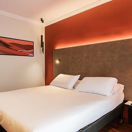 Ibis Styles Figueres Ronda-3