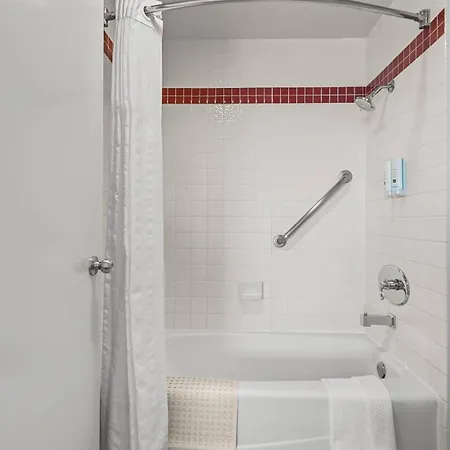 Quality Inn & Suites Hermosa Beach-2