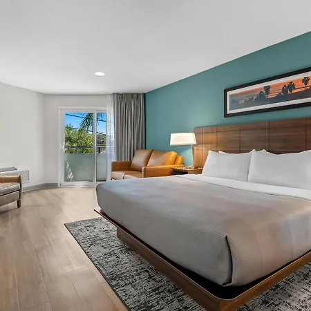 Quality Inn & Suites Hermosa Beach-3