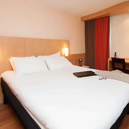 Ibis Avallon-3