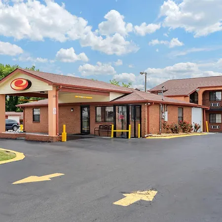 Econo Lodge Nashville North-3