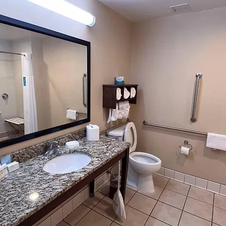 Clarion Pointe Cherokee-2