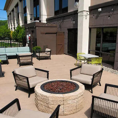 Hampton Inn Summersville-2
