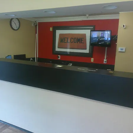 Hometowne Studios By Red Roof Chantilly-2