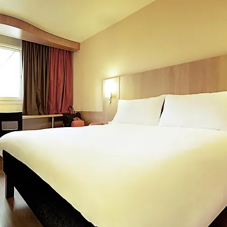 ibis Rambouillet-3