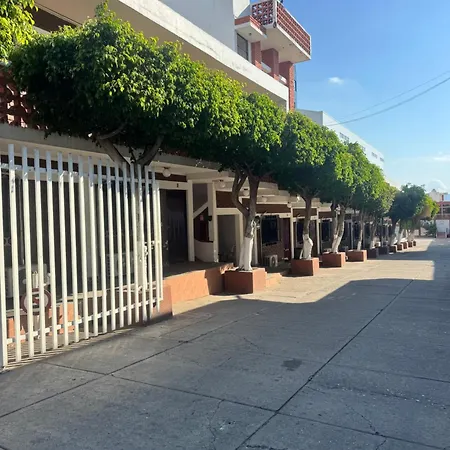Hotel California-3