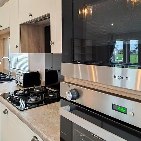 Helsey Farm Cottages-2