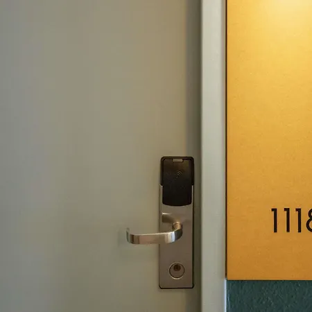 Ibis Styles Brugge Centrum-3