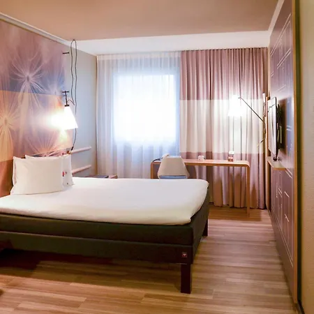 Ibis Hotel Frankfurt Airport-2
