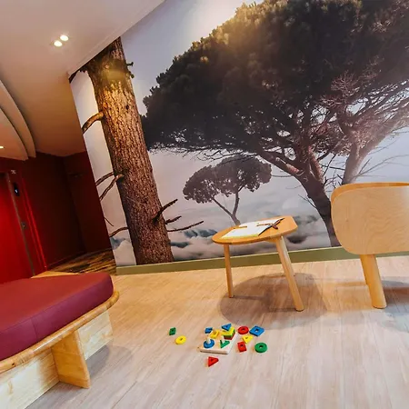Ibis Styles Antibes-3