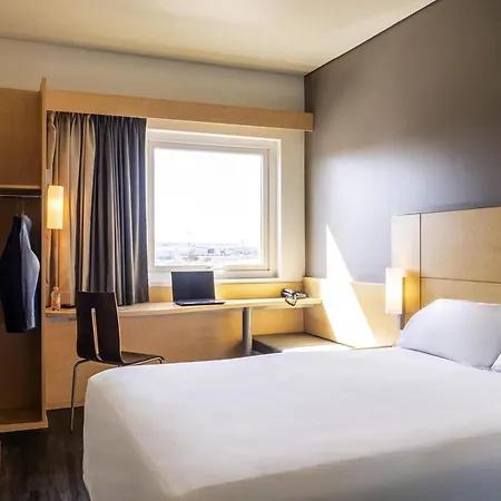 Ibis Chihuahua-3
