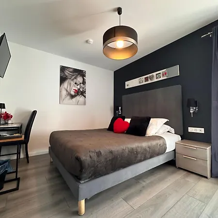 Hôtel et Appartement Le Maguy-3