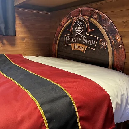 The Gulliver'S Hotel-3