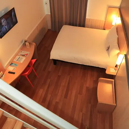 Ibis Aurillac-2