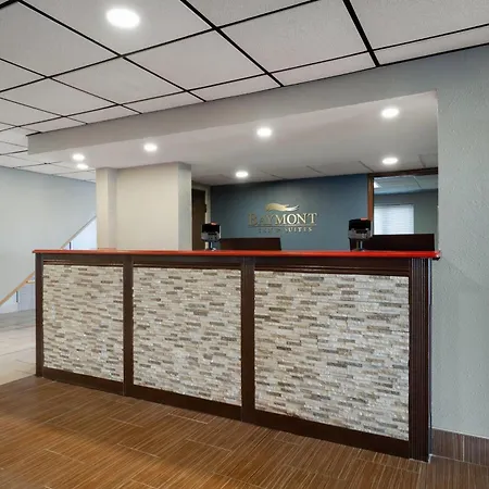 Baymont By Wyndham Waukesha-2