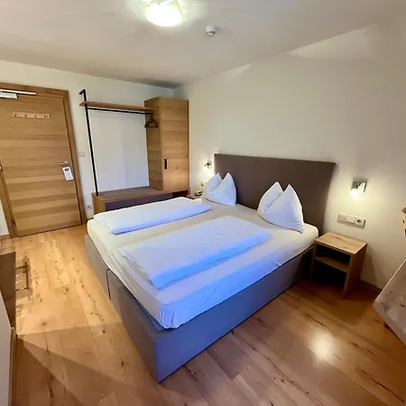 Hotel Gasthof Kircher-2