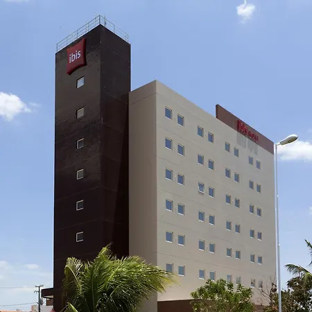 Ibis Petrolina-2
