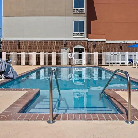 Holiday Inn Express Hotel & Suites Savannah Midtown By Ihg-3