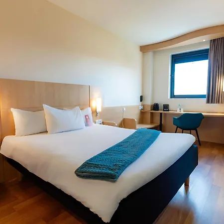 Ibis Ripollet-3