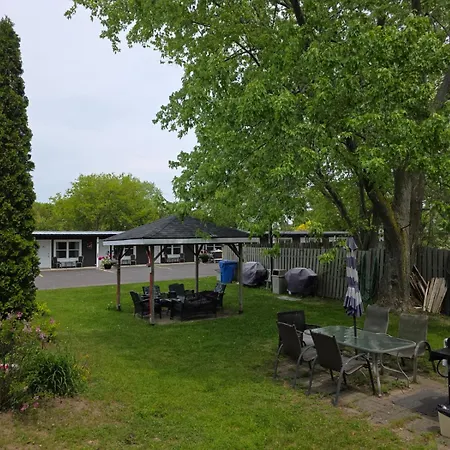 Lakeview Motel & Cottage-2