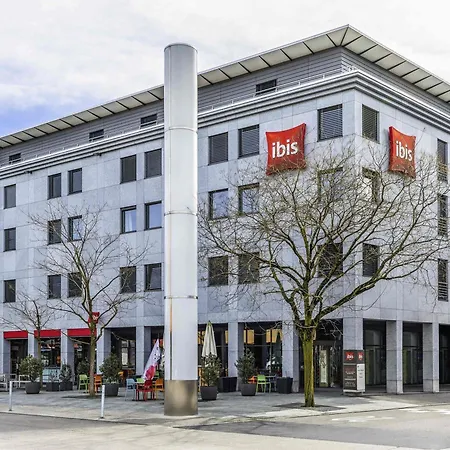 Ibis Baar Zug-3