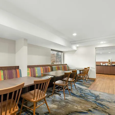 Fairfield Inn By Marriott Burlington Williston-2