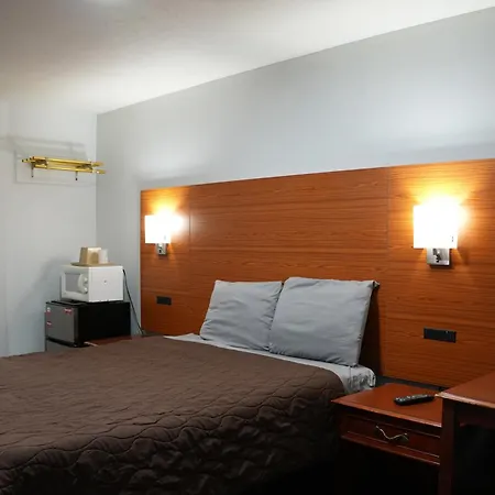 Relax Inn-3