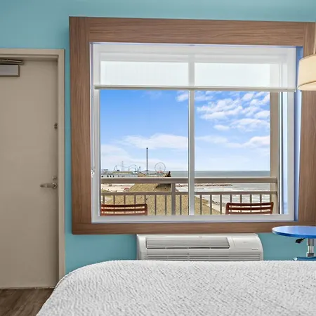 Holiday Inn Express & Suites - Galveston Beach By Ihg-3