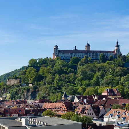 Mercure Hotel Würzburg am Mainufer-3
